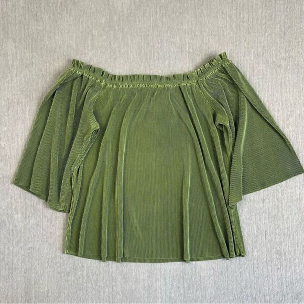 J.O.A Los Angeles Off Shoulder Top Blouse Olive Green Pleated Fabric Size M